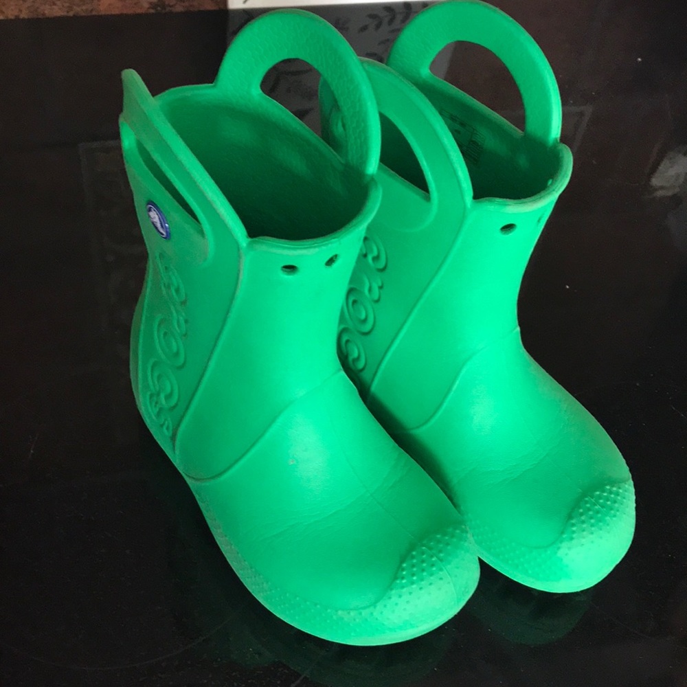 Child Croc rain boots 10